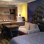 Studio Love Burgas Stad